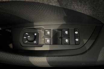 SKODA KODIAQ 1.5 TSI e-TEC MHEV SE SUV 5dr Petrol Hybrid DSG Euro 6 (s/s) (7 