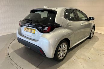 TOYOTA YARIS 1.5 VVT-h Icon Hatchback 5dr Petrol Hybrid E-CVT Euro 6 (s/s) (1