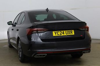 SKODA OCTAVIA 2.0 TDI vRS Hatchback 5dr Diesel DSG Euro 6 (s/s) (200 ps) Front