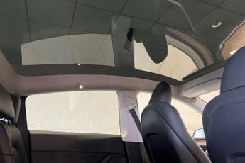 TESLA MODEL Y SUV 5dr Electric Auto RWD (346 ps) Expansive Glass Roof, Heated 