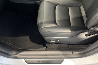 TESLA MODEL Y SUV 5dr Electric Auto RWD (346 ps) Expansive Glass Roof, Heated 