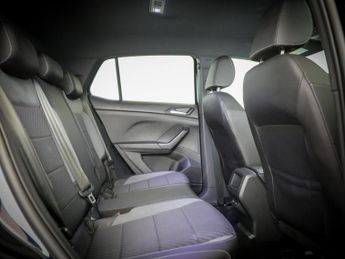 VOLKSWAGEN T-CROSS 1.0 TSI R-Line SUV 5dr Petrol DSG Euro 6 (s/s) (110 ps)
