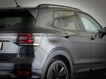 VOLKSWAGEN T-CROSS 1.0 TSI R-Line SUV 5dr Petrol DSG Euro 6 (s/s) (110 ps)