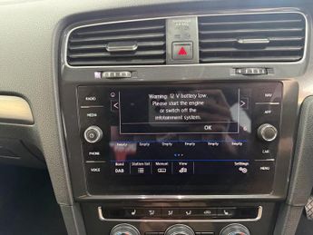 VOLKSWAGEN E-GOLF 35.8kWh e-Golf Hatchback 5dr Electric Auto (136 ps)