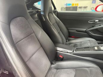 PORSCHE CAYMAN 2.7 981 Coupe 2dr Petrol PDK Euro 6 (s/s) (275 ps)