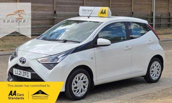 Toyota AYGO 1.0 VVT-i x-play Euro 6 5dr (Safety Sense)