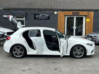 MERCEDES-BENZ A CLASS 1.5 A180d AMG Line Premium 7G-DCT 