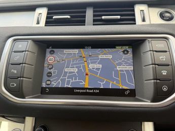 LAND ROVER RANGE ROVER EVOQUE 2.0 TD4 SE Tech SUV 5dr Diesel Auto 4WD Euro 6 (s/s) (180 ps)