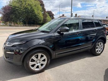 LAND ROVER RANGE ROVER EVOQUE 2.0 TD4 SE Tech SUV 5dr Diesel Auto 4WD Euro 6 (s/s) (180 ps)