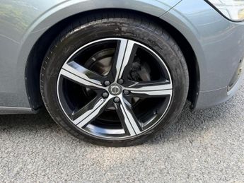 VOLVO S90 2.0 D4 R-Design Plus Saloon 4dr Diesel Auto Euro 6 (s/s) (190 ps