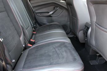 FORD KUGA 1.5 TDCi ST-Line SUV 5dr Diesel Manual Euro 6 (s/s) (120 ps)
