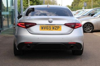 ALFA ROMEO GIULIA 2.0T Veloce Saloon 4dr Petrol Auto Euro 6 (s/s) (280 ps)