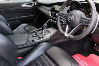 ALFA ROMEO GIULIA 2.0T Veloce Saloon 4dr Petrol Auto Euro 6 (s/s) (280 ps)