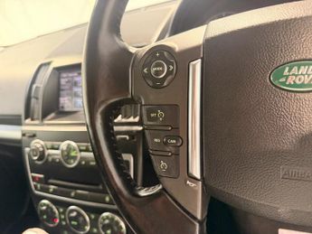 LAND ROVER FREELANDER 2 2.2 SD4 XS SUV 5dr Diesel CommandShift 4WD Euro 5 (190 ps)
