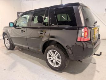 LAND ROVER FREELANDER 2 2.2 SD4 XS SUV 5dr Diesel CommandShift 4WD Euro 5 (190 ps)