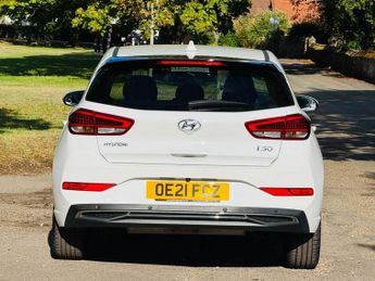 HYUNDAI I30 1.0 T-GDi MHEV Premium Hatchback 5dr Petrol Hybrid DCT Euro 6 (s