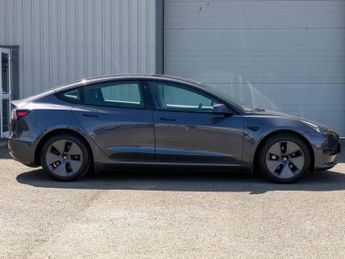 TESLA Model 3 Standard Range Plus Saloon 4dr Electric Auto RWD (241 bhp)