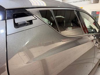 TOYOTA C-HR 1.8 VVT-h Design SUV 5dr Petrol Hybrid CVT Euro 6 (s/s) (122 ps)