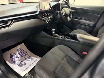 TOYOTA C-HR 1.8 VVT-h Design SUV 5dr Petrol Hybrid CVT Euro 6 (s/s) (122 ps)