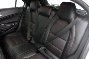 MERCEDES-BENZ A CLASS 2.1 A220 CDI AMG Sport Hatchback 5dr Diesel 7G-DCT Euro 6 (s/s) 