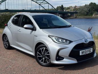 Toyota Yaris 1.5 VVT-h Design Hatchback 5dr Petrol Hybrid E-CVT Euro 6 (s/s) 
