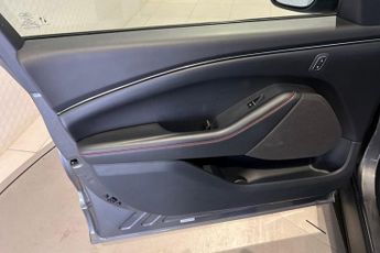FORD MUSTANG MACH-E Extended Range 91kWh SUV 5dr Electric Automatic (294 ps) Rear Vi