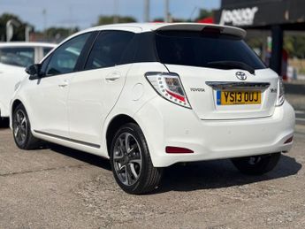 TOYOTA YARIS 1.33 Dual VVT-i Trend Hatchback 5dr Petrol Multidrive S Euro 5 (