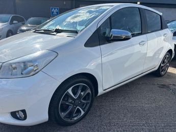 TOYOTA YARIS 1.33 Dual VVT-i Trend Hatchback 5dr Petrol Multidrive S Euro 5 (