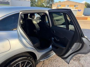 MERCEDES-BENZ EQC EQC 400 80kWh AMG Line SUV 5dr Electric Auto 4MATIC (408 ps)