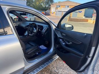 MERCEDES-BENZ EQC EQC 400 80kWh AMG Line SUV 5dr Electric Auto 4MATIC (408 ps)