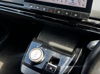 MG MG4 64kWh Trophy Long Range Hatchback 5dr Electric Auto (203 ps)