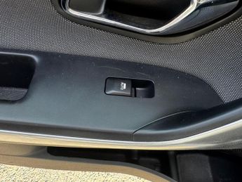 KIA CEED 1.6 CRDi EcoDynamics 2 Hatchback 5dr Diesel Manual Euro 5 (s/s) 