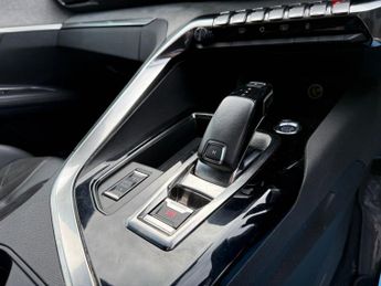 PEUGEOT 5008 1.2 PureTech GT SUV 5dr 