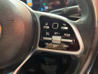 MERCEDES-BENZ A CLASS 1.5 A180d Sport Hatchback 5dr Diesel 7G-DCT Euro 6 (s/s) (116 ps