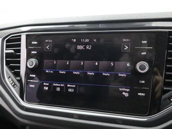 VOLKSWAGEN T-ROC 1.5 TSI GPF EVO SEL SUV 5dr Petrol DSG Euro 6 (s/s) (150 ps)