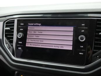 VOLKSWAGEN T-ROC 1.5 TSI GPF EVO SEL SUV 5dr Petrol DSG Euro 6 (s/s) (150 ps)