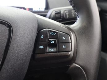 FORD MUSTANG MACH-E Standard Range 70kWh SUV 5dr Electric Automatic (269 ps)