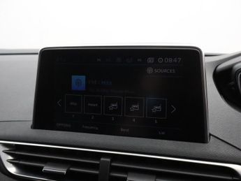 PEUGEOT 3008 1.2 PureTech Allure SUV 5dr Petrol EAT Euro 6 (s/s) (130 ps)