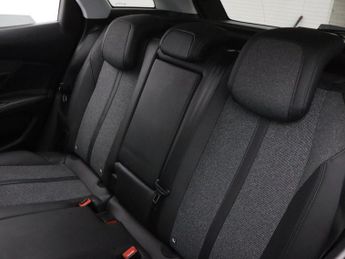 PEUGEOT 3008 1.2 PureTech Allure SUV 5dr Petrol EAT Euro 6 (s/s) (130 ps)