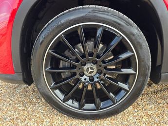 MERCEDES-BENZ GLA 2.0 GLA250 AMG Line (Premium Plus) SUV 5dr Petrol 7G-DCT 4MATIC 
