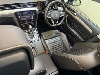 VOLKSWAGEN PASSAT 1.5 TSI EVO SEL Estate 5dr Petrol DSG Euro 6 (s/s) (150 ps)