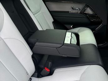 LAND ROVER RANGE ROVER SPORT 3.0 D300 MHEV Dynamic SE SUV 5dr Diesel Auto 4WD Euro 6 (s/s) (3