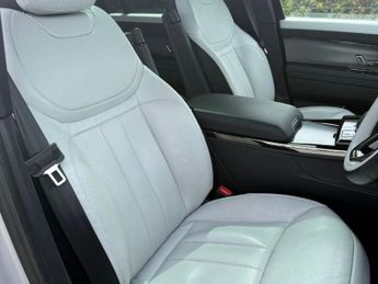 LAND ROVER RANGE ROVER SPORT 3.0 D300 MHEV Dynamic SE SUV 5dr Diesel Auto 4WD Euro 6 (s/s) (3