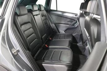 VOLKSWAGEN TIGUAN 2.0 TDI R-Line SUV 5dr Diesel DSG 4Motion Euro 6 (s/s) (150 ps)