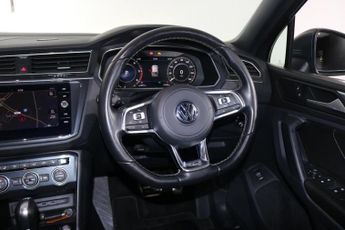 VOLKSWAGEN TIGUAN 2.0 TDI R-Line SUV 5dr Diesel DSG 4Motion Euro 6 (s/s) (150 ps)