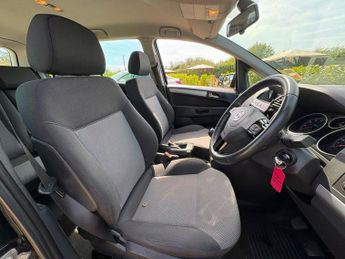 VAUXHALL ZAFIRA 1.6 16V Exclusiv MPV 5dr Petrol Manual Euro 5 (115 ps)