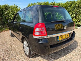 VAUXHALL ZAFIRA 1.6 16V Exclusiv MPV 5dr Petrol Manual Euro 5 (115 ps)