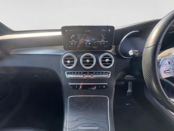 MERCEDES-BENZ GLC 2.0 GLC300d AMG Line (Premium) Coupe 5dr Diesel G-Tronic+ 4MATIC