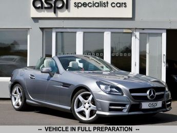 Mercedes SLK 1.8 SLK200 BlueEfficiency AMG Sport Convertible 2dr Petrol G-Tro