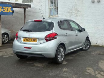 PEUGEOT 208 1.2 PureTech Allure Hatchback 5dr Petrol Manual Euro 6 (82 ps)